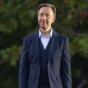 Stéphane Bern anime ce soir sur France 3 l’émission du Monument préféré des Français.

Exclusif - Stéphane Bern lors du 10ème anniversaire du "Grand Concert de Paris" au pied de la Tour Eiffel sur le Champ-de-Mars à Paris, France. © Perusseau-Veeren/Bestimage