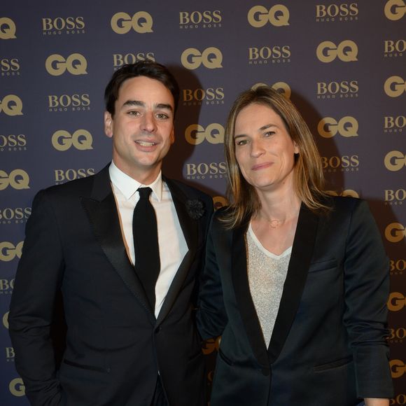 Julian Bugier et sa femme Claire Fournier lors de la soirée "L'homme de l'année GQ 2014" au Musée d'Orsay, à Paris le 19 novembre 2014.