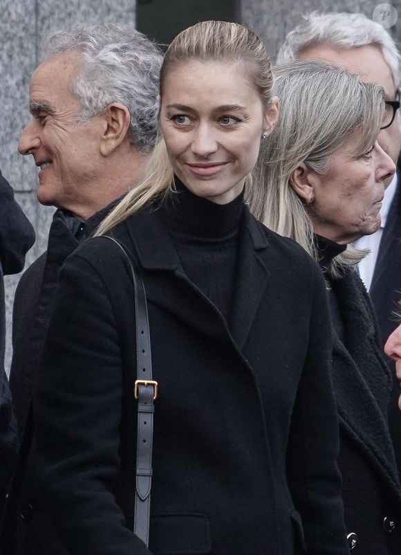 Beatrice Borromeo et la princesse Caroline de Hanovre - Obsèques de Fernanda Biffi Casiraghi (99 ans), mère de Stefano Casiraghi, à Fino Mornasco, Italie, le 9 décembre 2024. © Emanuele Roberto De Carli/IPA via ZUMA Press/Bestimage