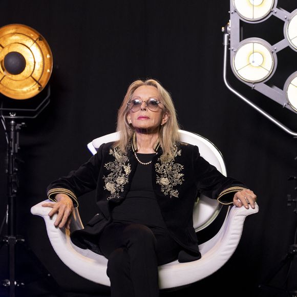 Véronique Sanson - Enregistrement de l'émission "La chanson secrète", présentée par N.Aliagas et diffusée le 1er décembre sur TF1
© Guillaume Gaffiot-Cyril Moreau / Bestimage