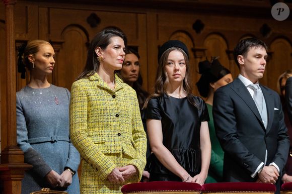 Beatrice Borromeo, Charlotte Casiraghi, la princesse Alexandra de Hanovre, Louis Ducruet lors de la messe en la cathédrale Notre-Dame-immaculée de Monaco le jour de la fête nationale à Monaco le 19 novembre 2025.

© Olivier Huitel / Pool Monaco / Bestimage