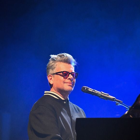 J'aime toujours Paris, j'aime toujours les Français et la France, mais je n'aime pas ceux qui la dirigent", avoue-t-il.

Benjamin Biolay (Grand Prix de la Chanson Française Créateur Interprète) - Les Grands Prix de la Sacem 2023 à la Maison de la Radio à Paris le 30 novembre 2023. © Alexandre Fay/Bestimage