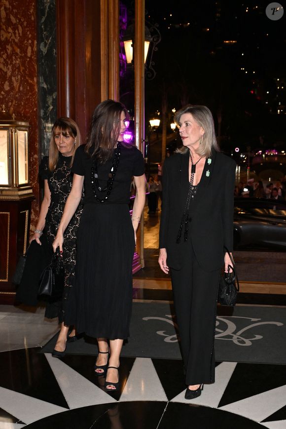 La princesse Caroline de Hanovre et sa fille Charlotte Casiraghi ont assisté à la cérémonie de proclamation de l'édition 2025 des Prix de la Fondation Prince Pierre à l'opéra Garnier à Monaco, le 14 octobre 2025.
© Bruno Bebert / Bestimage