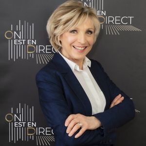 Exclusif - Evelyne Dhéliat - Backstage de l'émission On Est En Direct (OEED) présentée par  L.Ruquier à Paris le 25 février 2022. L'émission sera diffusée le samedi 26 février 2022- © Jack Tribeca / Bestimage