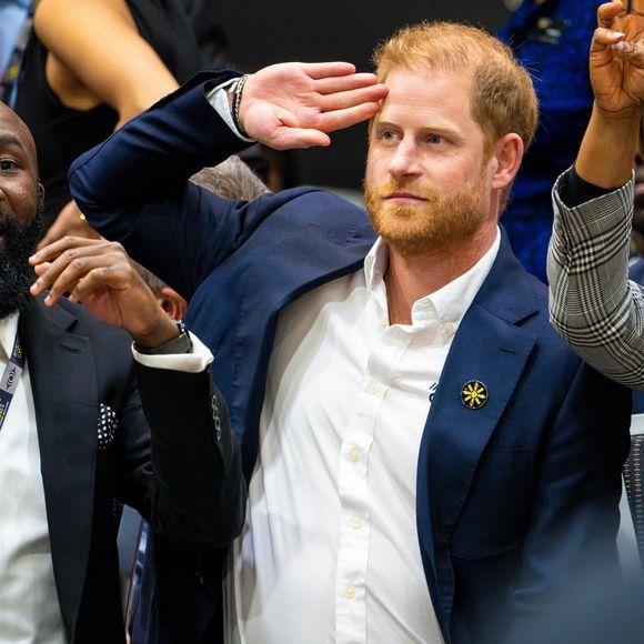 Vancouver, CANADA - Le prince Harry, duc de Sussex, assiste à la compétition de volley assis au Centre des congrès de Vancouver lors des Invictus Games Vancouver Whistler 2025. 15 février 2025

Photo : Backgrid USA / Bestimage