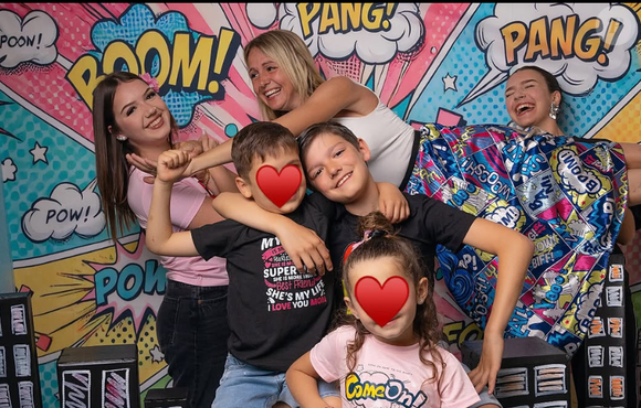 Ambre Dol de "Familles nombreuses" avec ses enfants - 4 mai 2025