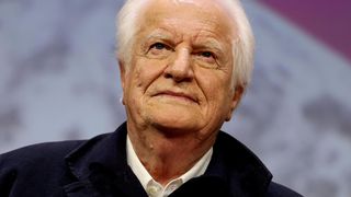 André Dussollier immobilisé pendant quatre mois : l’acteur évoque son état et apporte des précisions à ce sujet