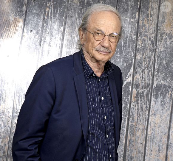Portrait de Patrick Chesnais lors de l'enregistrement de l'émission "Chez Jordan de Luxe" diffusée sur C8 le 11 septembre 2024. © Cédric Perrin / Bestimage