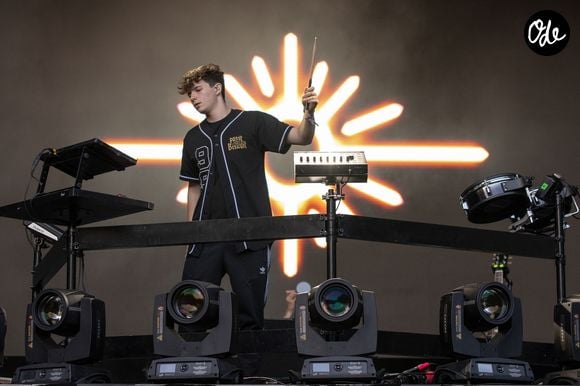 À 26 ans, le DJ rouennais 

Petit Biscuit, Mehdi Benjelloun - Festival Lollapalooza Music au Grant Park à Chicago, Illinois, Etats-Unis, le 2 août 2018. 
©Backgrid UK/ Bestimage