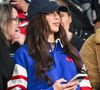 Et de partager le diagnostic : "Résultat : ulcère + uvéite. Elle est tombée ou s'est pris un bâton dans l'œil, on ne sait pas trop."

Iris Mittenaere dans les tribunes du match d'ouverture du Tournoi des six nations : France-Irlande (36-14) au Stade de France à Saint-Denis.