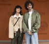 Habitués du tournoi, Lucie et Thomas semblent faire de Roland-Garros un rituel discret mais régulier dans leur vie de couple

Lucie Boujenah et son compagnon Thomas Solivéres au village lors des Internationaux de France de Tennis de Roland Garros 2025, à Paris, France, le 5 Juin 2025. © Jacovides-Moreau/Bestimage