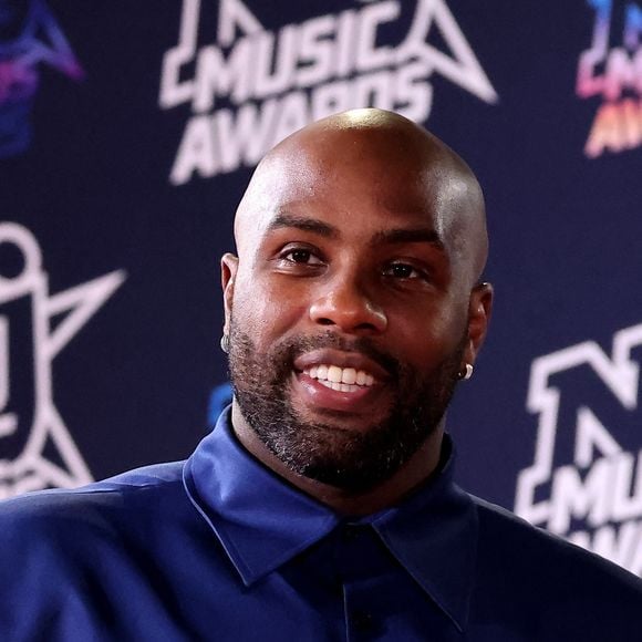 Teddy Riner au photocall de la 27ème édition des NRJ Music Awards au palais des Festivals de Cannes, France, le 31 octobre 2025. © Dominique Jacovides/Bestimage