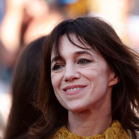 Charlotte Gainsbourg - Montée des marches du film " Fjord " lors du 79ème Festival International du Film de Cannes, le 18 mai 2026. 

© Jacovides-Moreau / Bestimage
