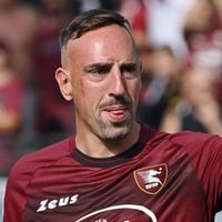 La fierté de Franck Ribéry et sa femme Wahiba : leur fils marche sur ses traces, épaulé et managé par sa sœur