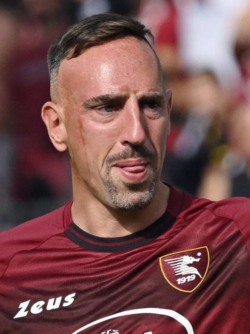 La fierté de Franck Ribéry et sa femme Wahiba : leur fils marche sur ses traces, épaulé et managé par sa sœur