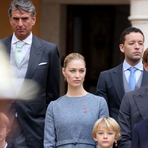 Pierre Casiraghi, Beatrice Borromeo, leurs enfants Stefano et Francesco, Raphaël Elmaleh - La famille princière monégasque dans la cour d'honneur du palais lors de la la fête nationale à Monaco le 19 novembre 2025. © Dominique Jacovides - Bruno Bebert / Bestimage