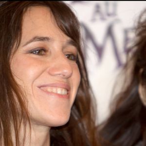 Une relation qui perdure encore aujourd'hui.

Charlotte Gainsbourg et Bambou à la Première du spectacle Alice au pays des merveilles au théâtre Mogador à Paris.
LIONEL URMAN  / BESTIMAGE
