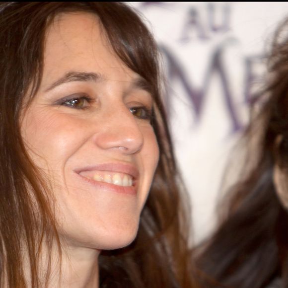 Une relation qui perdure encore aujourd'hui.

Charlotte Gainsbourg et Bambou à la Première du spectacle Alice au pays des merveilles au théâtre Mogador à Paris.
LIONEL URMAN  / BESTIMAGE