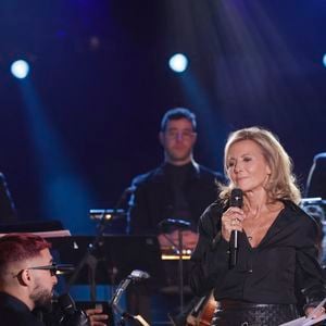 Exclusif - Sofiane Pamart, Claire Chazal lors de l'enregistrement de l'émission "Le Grand Echiquier, Spéciale Afrique", présentée par C.Chazal et A.Manoukian et diffusée le 28 août 2025 sur France 2, à Paris, France, le 14 septembre 2024. © Jack Tribeca/Bestimage