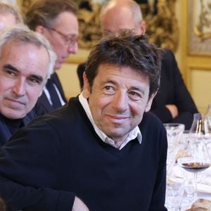 Patrick Bruel lors de la nomination de Stéphane Bern comme Pape du Patrimoine lors de la Saint Clément au restaurant Alain Ducasse Baccarat, à Paris, France, le 20 novembre 2025. © Denis Guignebourg/Bestimage
