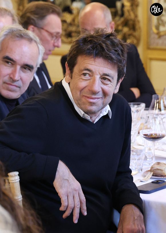 Patrick Bruel lors de la nomination de Stéphane Bern comme Pape du Patrimoine lors de la Saint Clément au restaurant Alain Ducasse Baccarat, à Paris, France, le 20 novembre 2025. © Denis Guignebourg/Bestimage