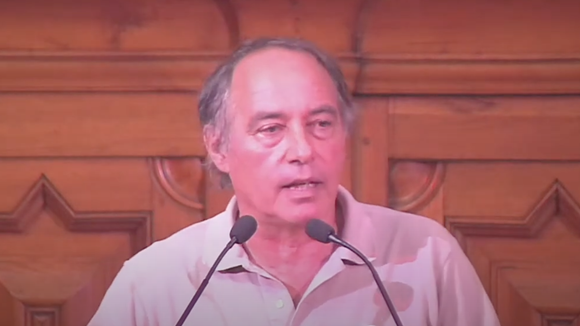 Une grande voix du sport français nous a quittés à seulement 74 ans, la raison dévoilée