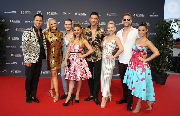 La troupe de 'DALS' (Danse avec les stars), Christian Millette, Katrina Patchett, Guillaume Foucault, Jade Geropp (robe Christophe Guillarmé), Maxime Dereymez, Emmanuelle Berne, Yann-Alrick Morteuil et Denitsa Ikonomova (robe Christophe Guillarmé) - La troupe de 'DALS' (Danse avec les stars) lors d'une démonstration au 58ème festival de télévision de Monte-Carlo, Monaco, le 19 juin 2018. © Denis Guignebourg/Bestimage