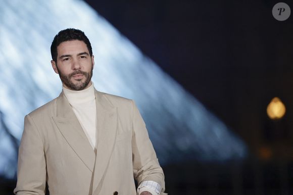 Tahar Rahim - Arrivées au Grand Dîner du Louvre 2026 à Paris pendant la fashion week Prêt à Porter femme automne/hiver 2026-2027 (PFW)
 © Olivier Borde / Bestimage