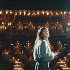 La chanteuse Zaz en tournage secret dans Paris pour la promotion des victoires de la musique 2025 (40 ans). © Victoires de la musique 2025 via Bestimage