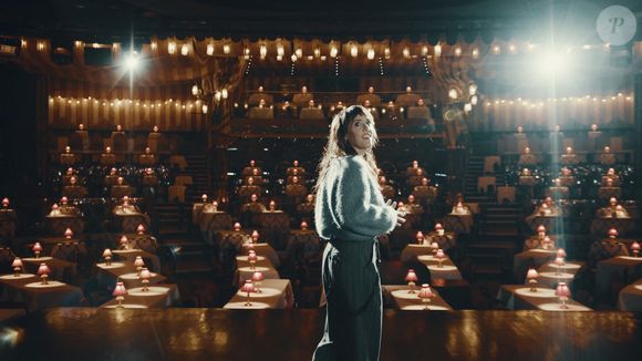 La chanteuse Zaz en tournage secret dans Paris pour la promotion des victoires de la musique 2025 (40 ans). © Victoires de la musique 2025 via Bestimage