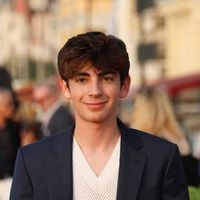 Oscar et Léon très émus à l’occasion d’un événement spécial : Les fils de Patrick Bruel font front commun dans la tourmente