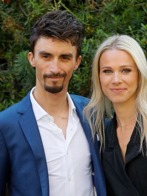 "Mon compagnon part 200 jours par an" : Marion Rousse explique comment elle concilie vie de famille et vie professionnelle, en veillant à ce que leur fils soit heureux