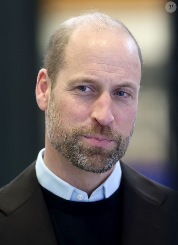 Le prince de Galles (Le prince William, prince de Galles) écoute un scientifique lors d'une visite du supercalculateur Isambard-AI de l'université de Bristol et du NCC, jeudi 22 janvier 2026. © PA Photos/Bestimage