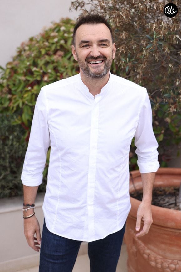 Cyril Lignac participe à l'événement « Les Chefs à Saint-Tropez fêtent les producteurs », le 1er mai 2026 à Saint-Tropez, en France. Photo de Jérôme Dominé/ABACAPRESS.COM