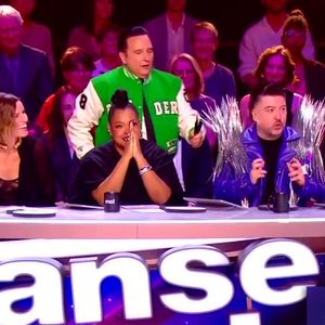 Toujours avide de créativité, il a également déjà confié l'élaboration de sa garde-robe aux étudiants de l'école de mode ESMOD.

Chris Marques assume ses vestes toujours plus originales sur le plateau de "Danse avec les stars".