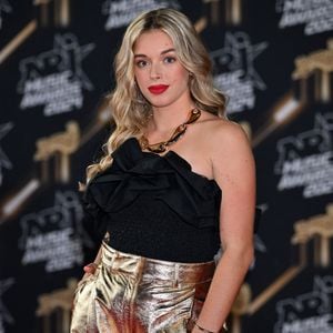 Emma de la Star Academy  au photocall de la 26ème édition des NRJ Music Awards à Cannes, le 1er novembre 2024. © Bebert-Guignebourg/Bestimage