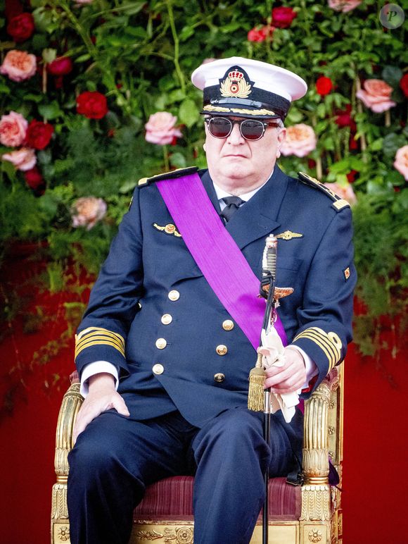 Le père et l'artiste se sont rencontrés dans les années 1990.

Le prince Laurent - La famille royale de Belgique lors de la parade militaire pour la Fête Nationale belge à Bruxelles. Le 21 juillet 2024. © Dana Press / Bestimage