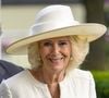 Souriante, lunettes de soleil sur le nez, Camilla Parker-Bowles savourait le calme d’une baie grecque, loin des obligations royales...
La famille royale assiste à la journée du roi George à l'hippodrome d'Ascot. Avec : la reine Camilla © Cover Images via ZUMA Press / Bestimage)