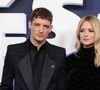 Situé dans le 11e arrondissement de Paris, leur logement chaleureux a des murs « un peu tordus », comme l’a confié Niels Schneider dans M, le magazine du Monde...
Virginie Efira et son compagnon Niels Schneider au photocall de la 48ème cérémonie des César à l’Olympia à Paris le 24 février 2023 © Dominique Jacovides / Olivier Borde / Bestimage