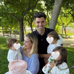 Déjà parents d’une petite Sia, née en mai 2022, le couple affiche un bonheur familial touchant...

Instagram @enzo @karengoncalvesv