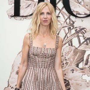Sandrine Kiberlain lors du photocall du défilé de mode Haute-Couture automne-hiver 2017/2018 "Christian Dior" à l'Hôtel des Invalides à Paris, le 3 juillet 2017 © Olivier Borde/Bestimage