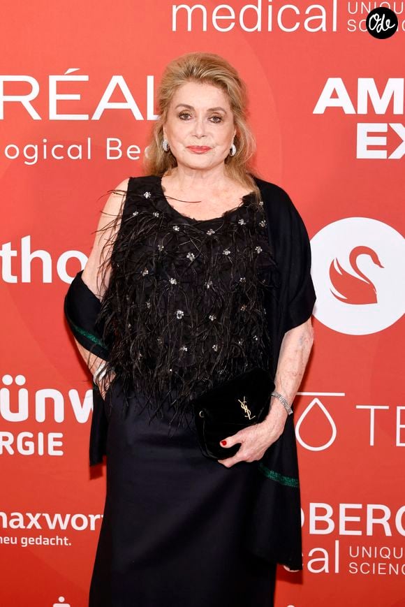 L'établissement propose 39 chambres et suites, deux restaurants et un spa Susanne Kaufmann.

Catherine Deneuve au photocall de la soirée de charité de la Fondation Umbrella à l'hôtel Hyatt Regency de Düsseldorf, Allemagne, le 29 mai 2026. © Action Press/Bestimage