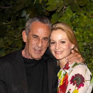 Ils ont entamé une relation amoureuse en 2009, avant de se marier cinq ans plus tard

Exclusif - Thierry Ardisson et sa femme Audrey Crespo-Mara - Véronique Sanson en concert à l'occasion de la présentation de sa tournée "Hasta Luego" au théâtre de Verdure lors du festival de Ramatuelle le 1er aout 2023. © Cyril Bruneau / Festival de Ramatuelle / Bestimage