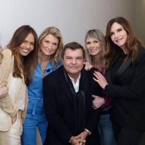 Deux anciennes de C8 reviennent sur leur départ difficile

Isabelle Morizet, Karine Arsène, Sandrine Arcizet, Franck Appietto, Elodie Ageron, Alessandra Martines, en backstage de l’émission « TPMP » La dernière sur C8,  présentée par C.Hanouna et diffusée en direct sur C8, Paris, France © Jack Tribeca / Bestimage