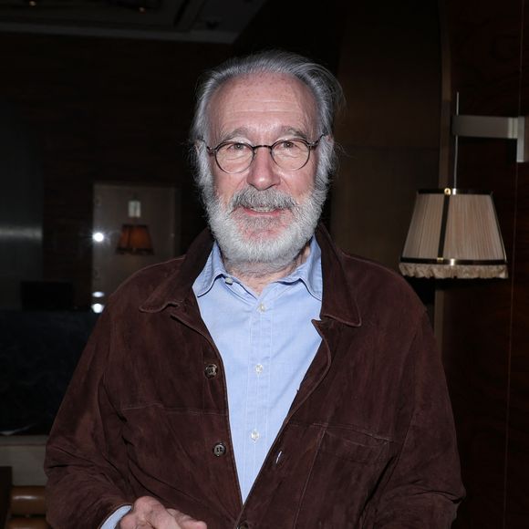 Bernard Le Coq - Vernissage de l'exposition photos et du livre "La Boxe fait son cinéma" à l’hôtel Brach à Paris le 23 Septembre 2025. Ces clichés rendent hommage à plus de cinquante acteurs immortalisés dans des scènes où le noble art rencontre le 7ème art. © Denis Guignebourg/Bestimage