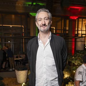 Exclusif - Vincent Desagnat lors de l'inauguration du Restaurant & Bar 19.20 by Norbert Tarayre à l'hôtel Prince de Galles à Paris le 10 octobre 2023.
© Pierre Perusseau / Coadic Guirec / Bestimage