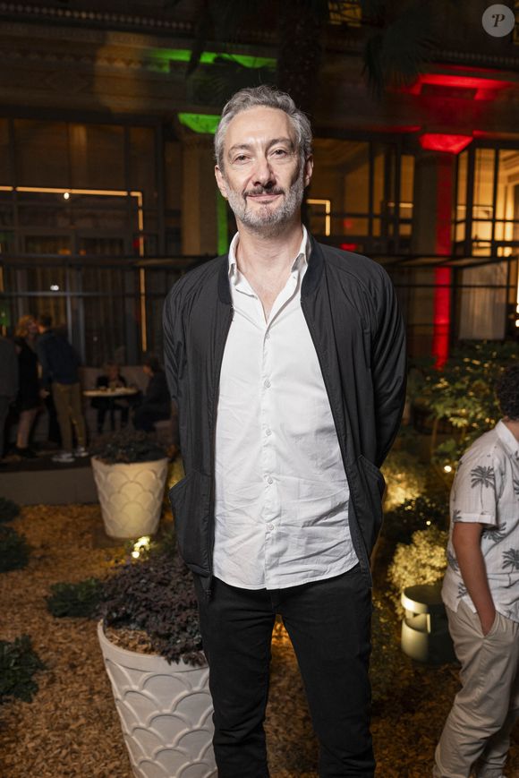 Exclusif - Vincent Desagnat lors de l'inauguration du Restaurant & Bar 19.20 by Norbert Tarayre à l'hôtel Prince de Galles à Paris le 10 octobre 2023.
© Pierre Perusseau / Coadic Guirec / Bestimage