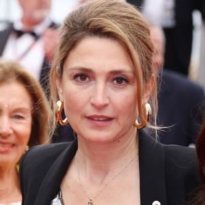 Julie Gayet assiste à la projection de La Petite Derniere à Cannes, France, le 16 mai 2025, dans le cadre du 78ème Festival de Cannes. Photo par Jerome Domine/ABACAPRESS.COM