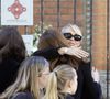 Elle s'en est allée  à l'hôpital après avoir été victime d'un malaise cardiaque dans une piscine, à l'âge de 57 ans.

Laeticia Hallyday - Arrivées aux obsèques de N.Farès en l'église Saint-Jean-de-Montmartre à Paris, le 24 avril 2026. N.Farès est décédée le 17 avril 2026 à l'âge de 57 ans, quelques jours après un "incident cardiaque" survenu le 12 avril 2026 dans la piscine du complexe sportif, Blanche (9ème).
© Jacovides / Borde / Bestimage