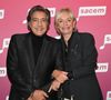 Pour rappel, l'artiste est l'heureux papa de quatre enfants : Gloria (1971) Vincent (1972) Anthony (1976) et Victoria (1990) nés de son mariage avec Véronique.

Exclusif - Frédéric François et sa femme Monique Vercauteren lors de l'hommage à Jean Renard à la Sacem à Paris le 5 octobre 2022. © Coadic Guirec / Bestimage